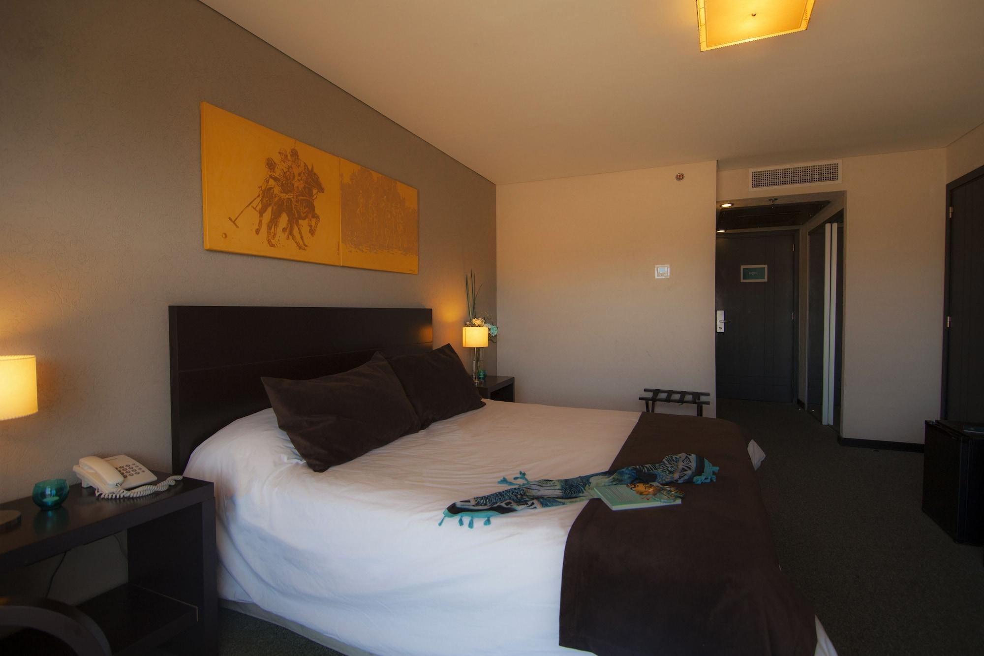 Epic San Luis Hotel 4*