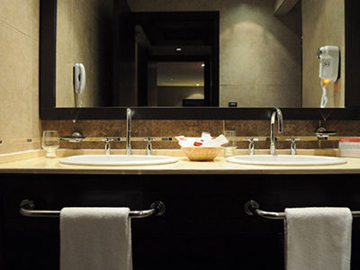 Hotel Epic San Luis 4*